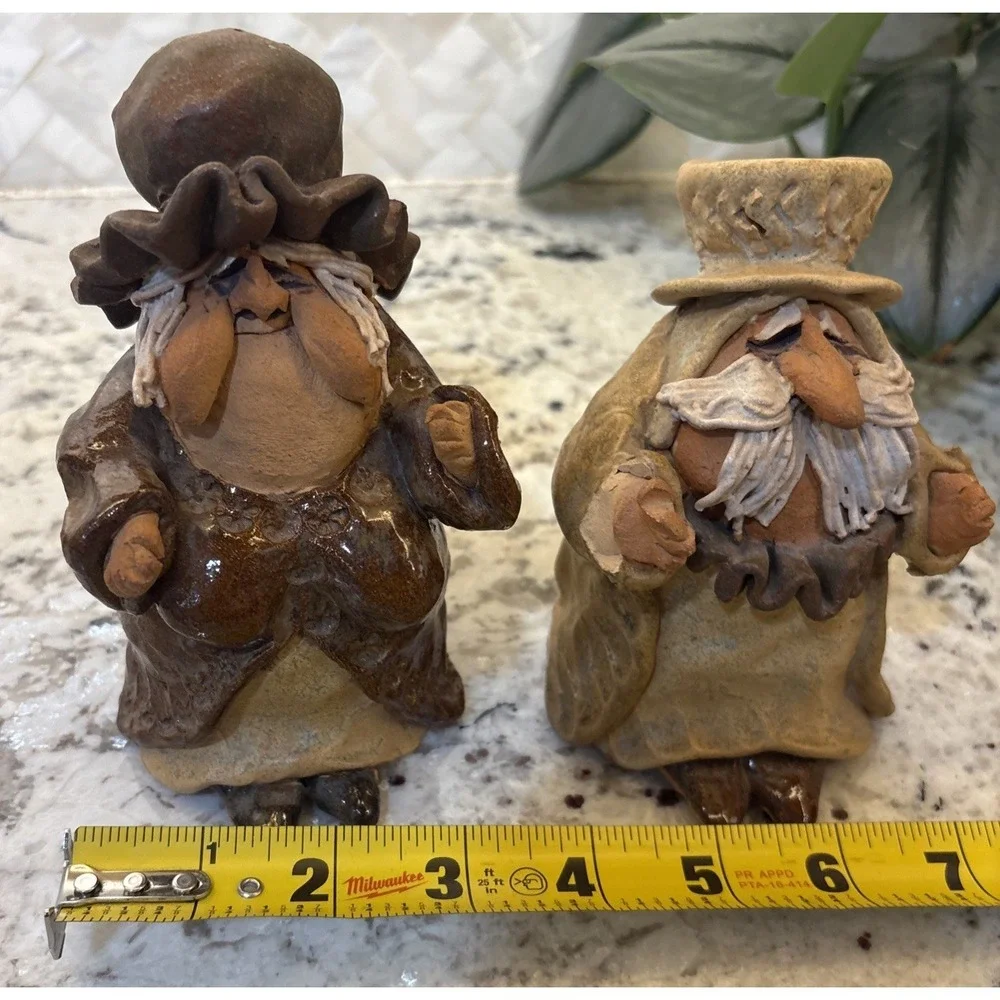 VTG Homemade Studio Pottery Folk Art Old Couple Salt & Pepper Shaker Rustic Pair